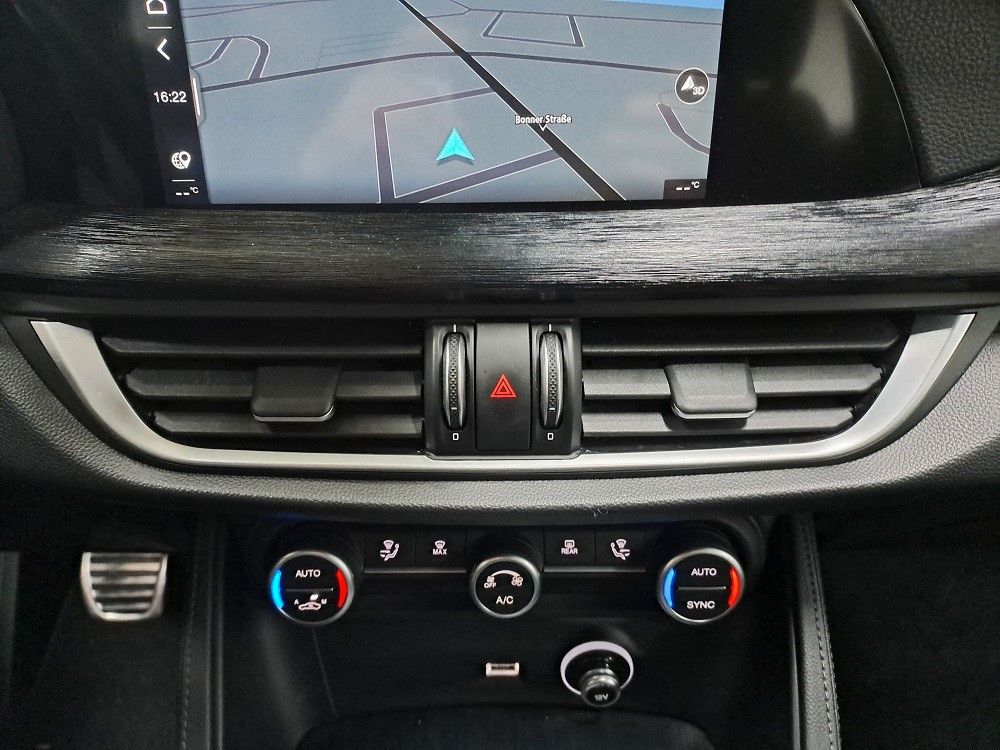 Alfa Romeo Stelvio 2023