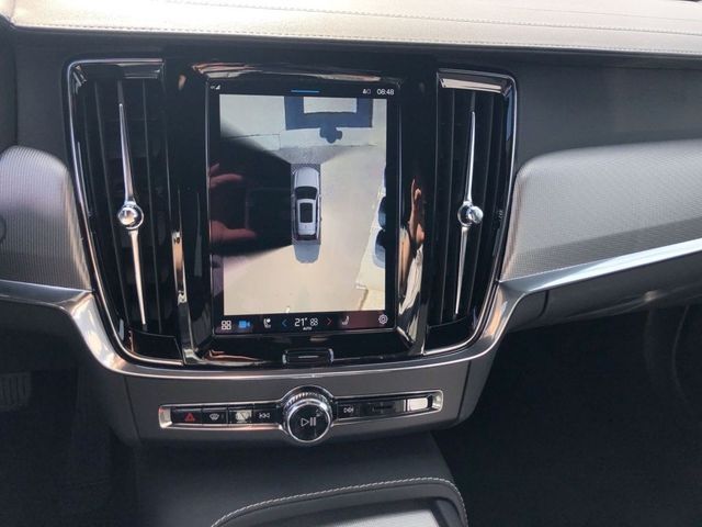 Volvo V90 Cross Country 2024