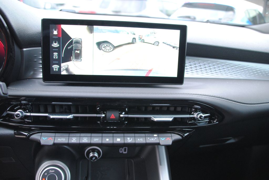 Alfa Romeo Tonale 2024