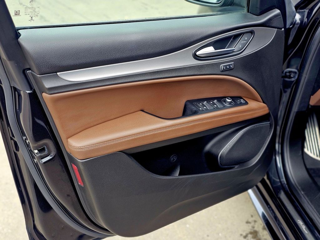 Alfa Romeo Stelvio 2021