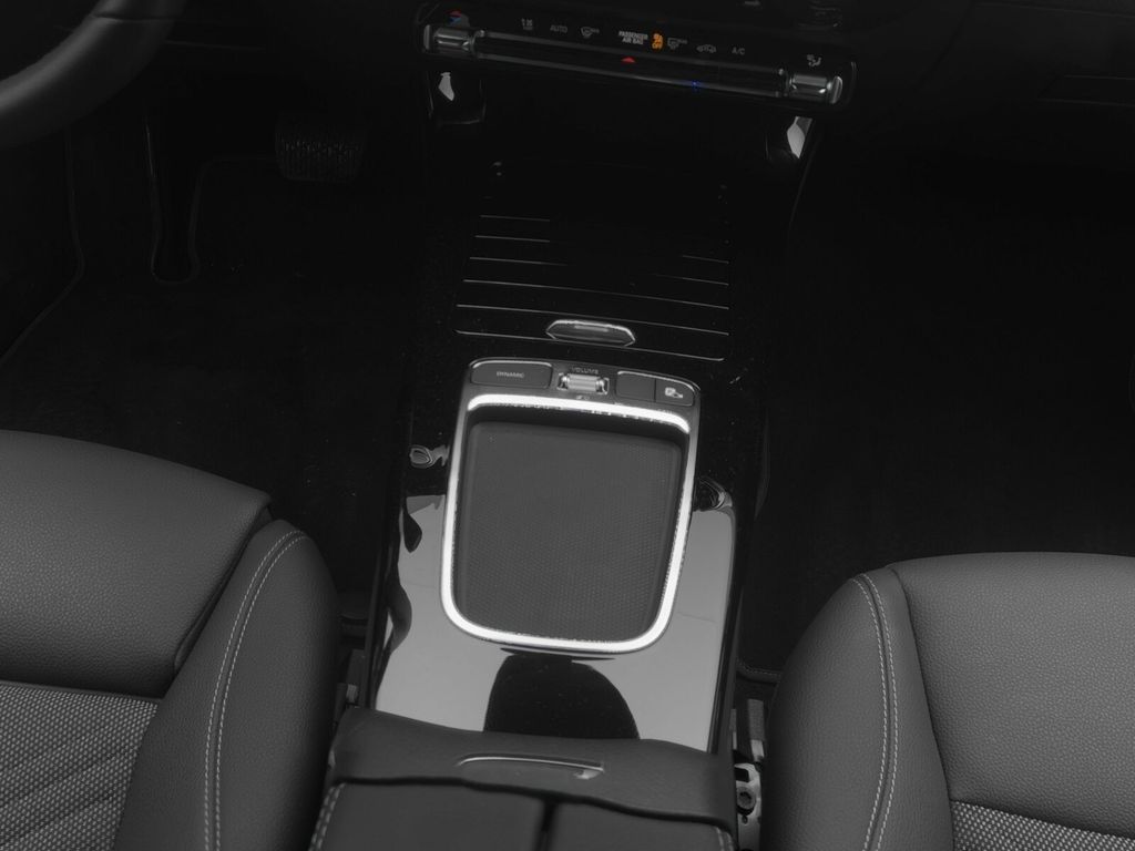 Mercedes-Benz A 180 2024