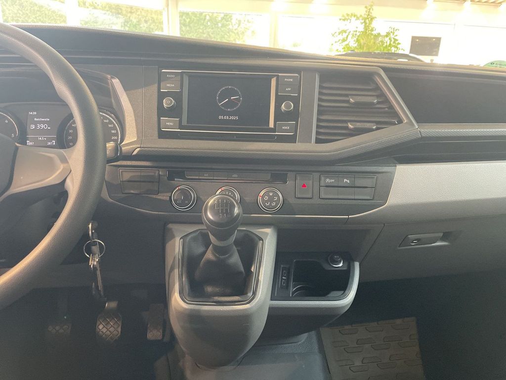 Volkswagen T6 Transporter 2024