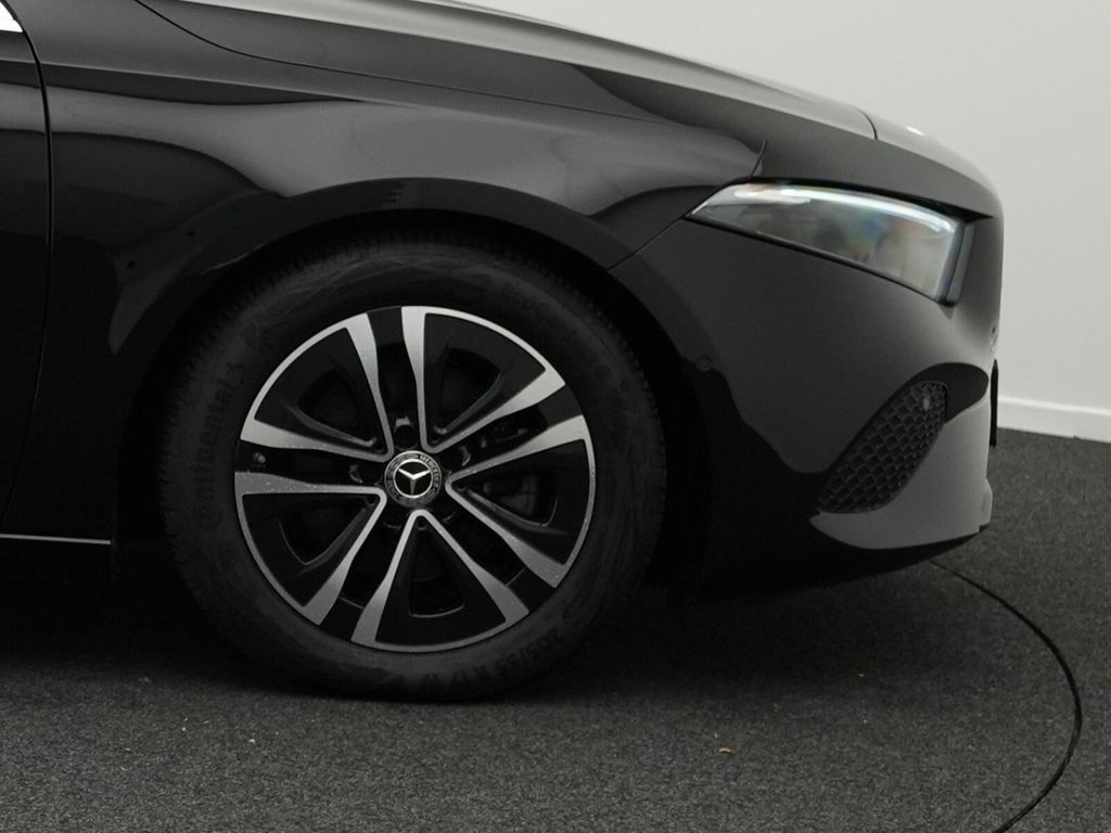 Mercedes-Benz A 180 2024