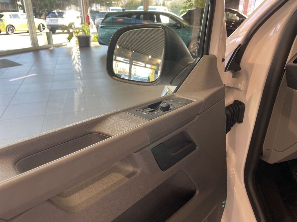 Volkswagen T6 Transporter 2024