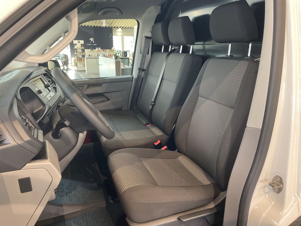 Volkswagen T6 Transporter 2024