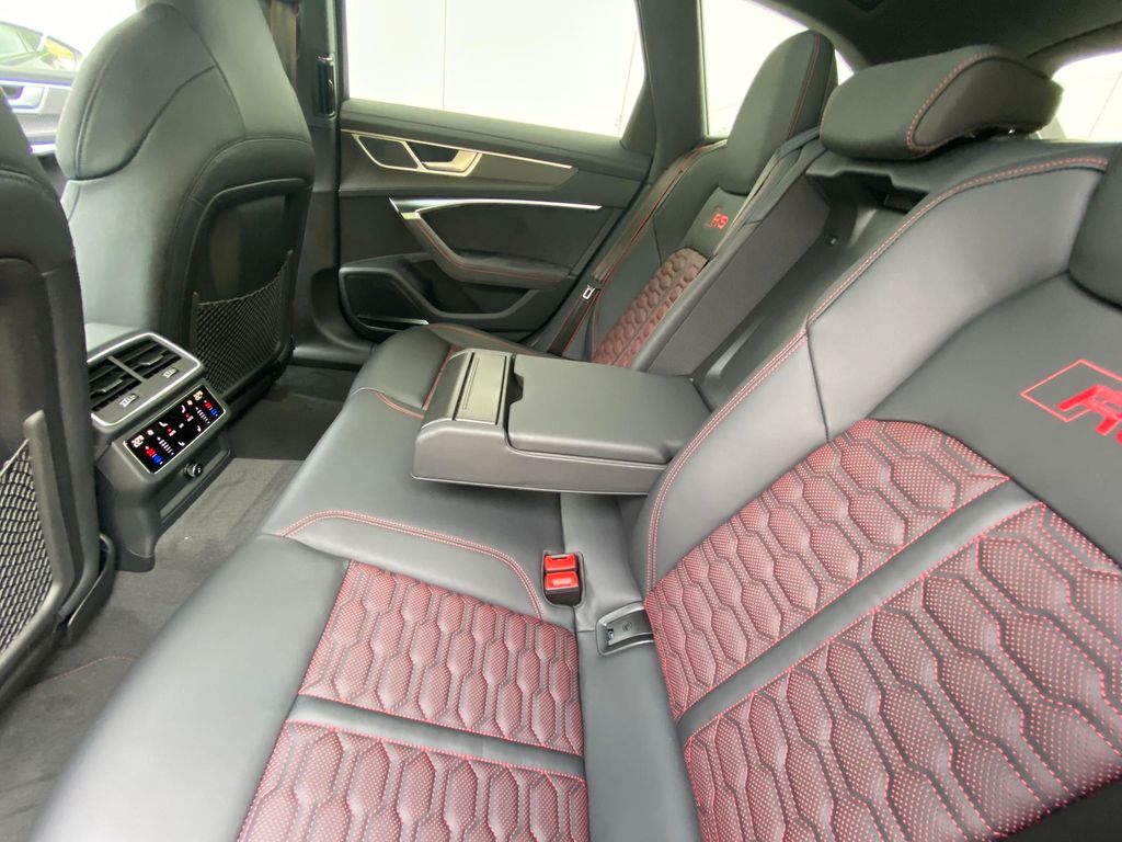 Audi RS6 2024