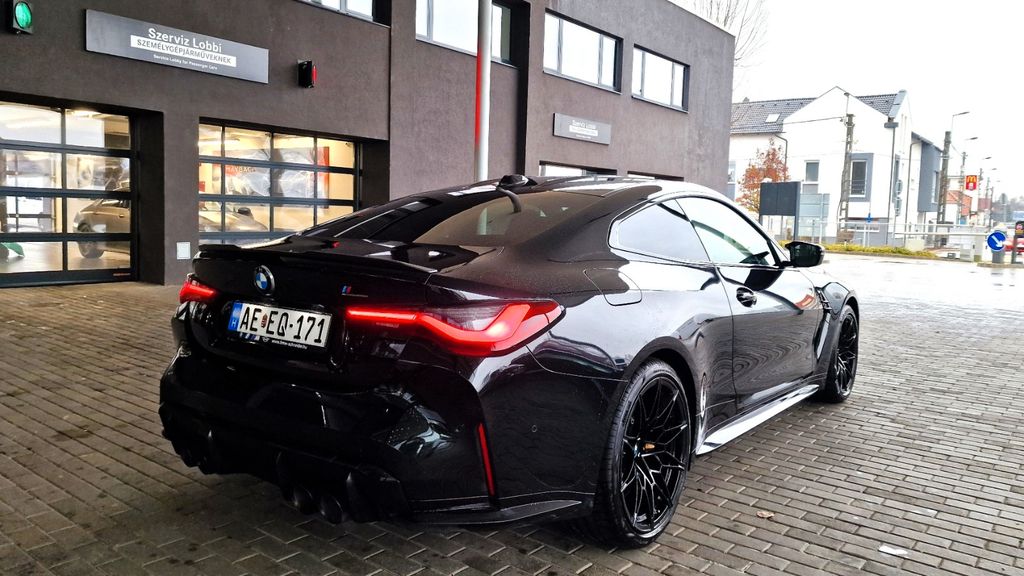 BMW M4 2023