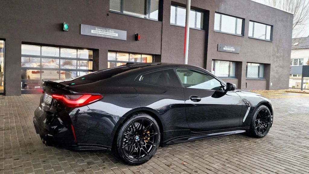 BMW M4 2023