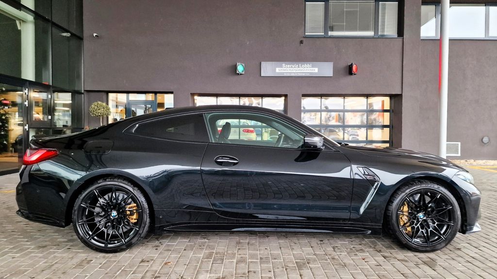 BMW M4 2023
