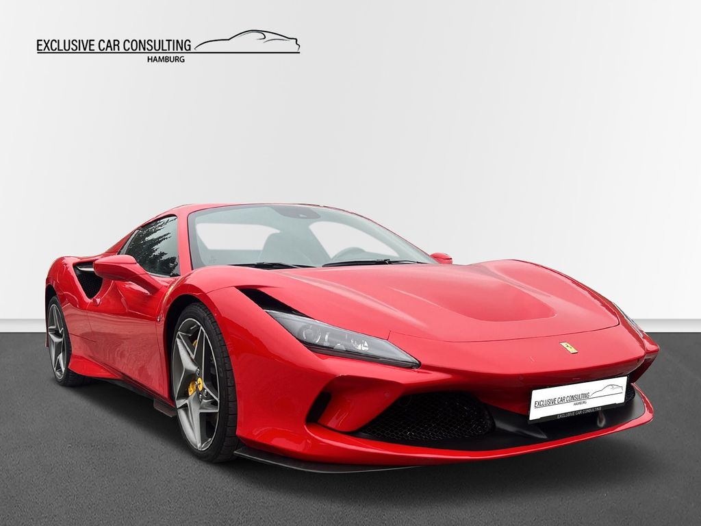 Ferrari F8 2021