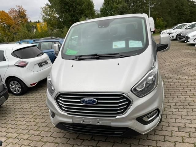 Ford Tourneo Custom 2022