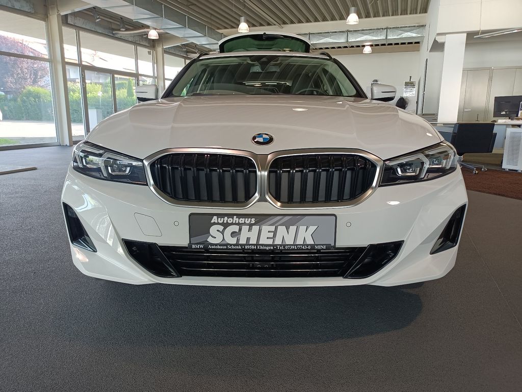 BMW 318 2023