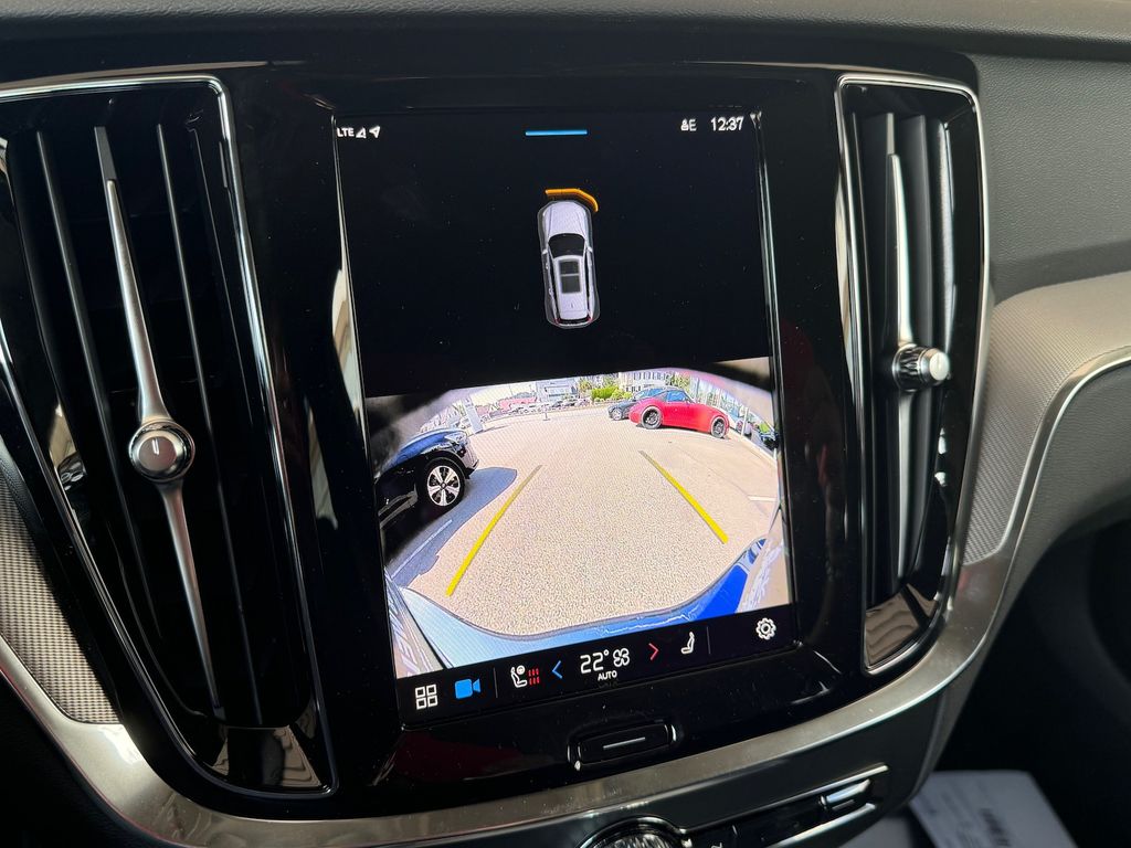 Volvo V60 2023