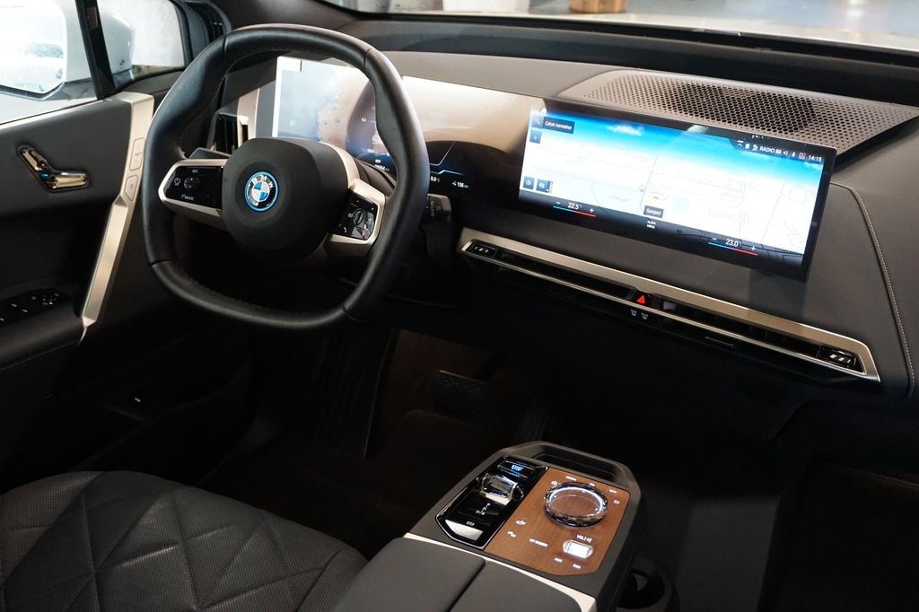 BMW iX 2022