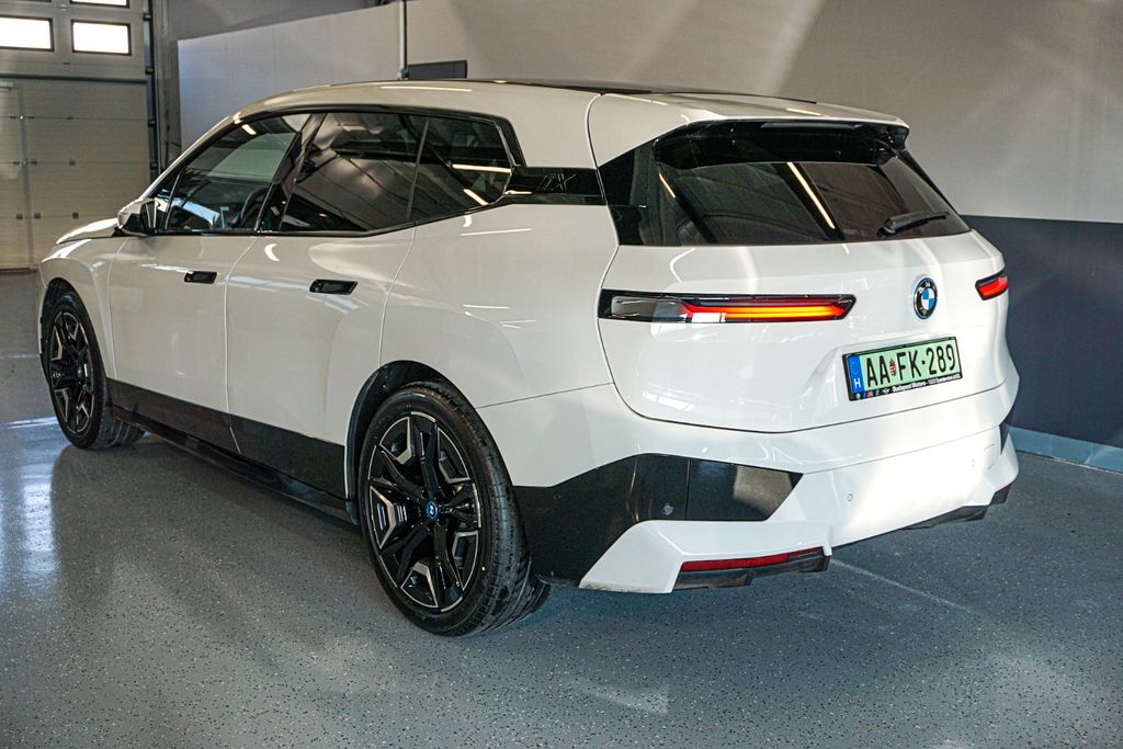 BMW iX 2022