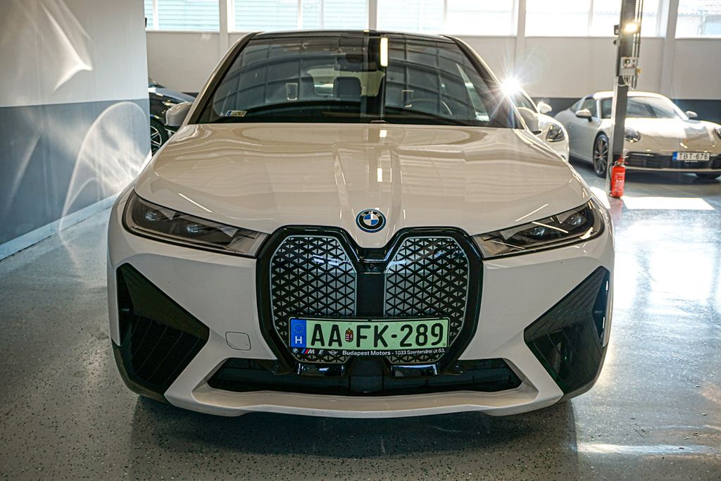 BMW iX 2022