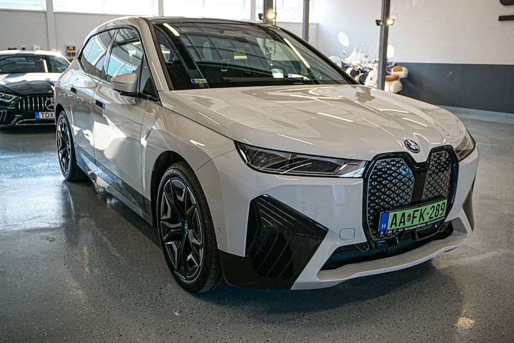 BMW iX 2022