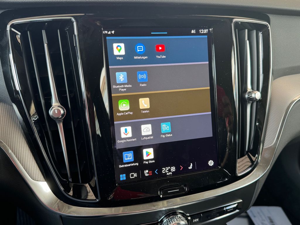 Volvo V60 2023