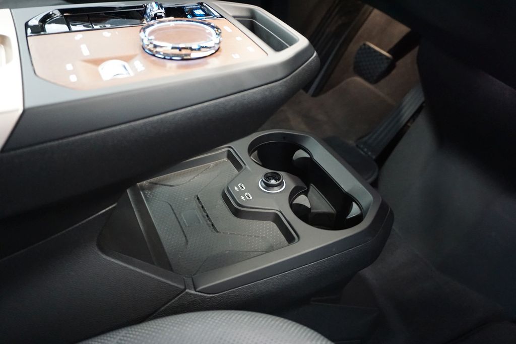 BMW iX 2022