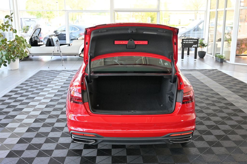 Audi A4 2021