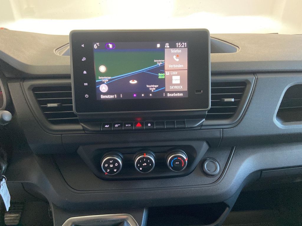 Renault Trafic 2025
