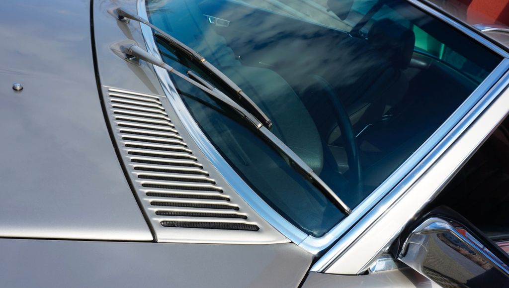 Mercedes-Benz 560 1987