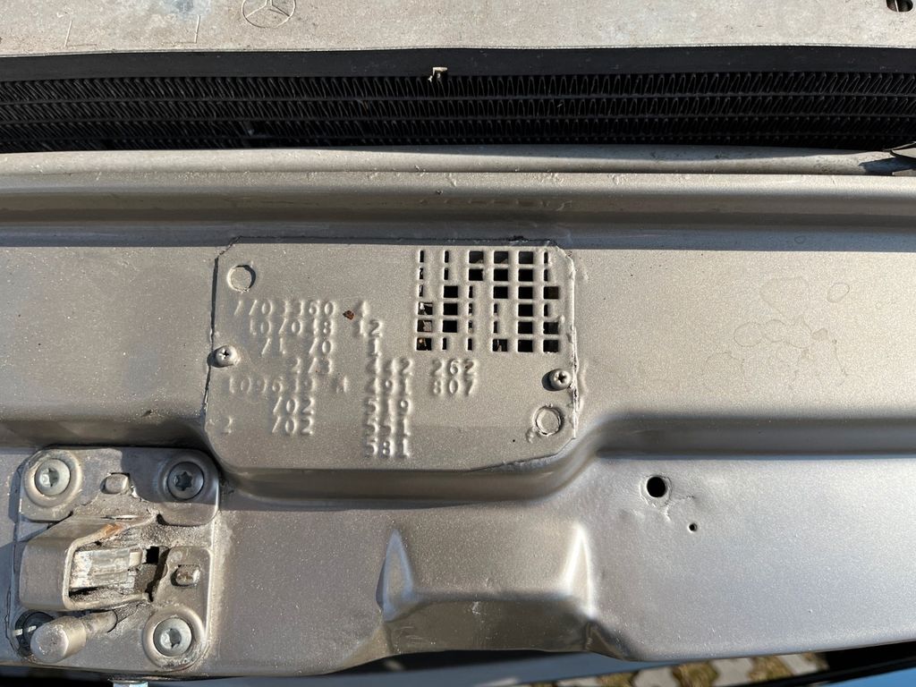 Mercedes-Benz 560 1987