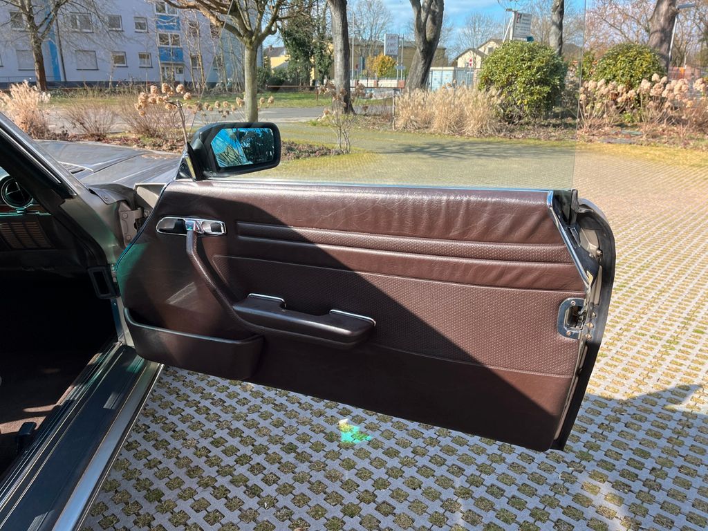 Mercedes-Benz 560 1987