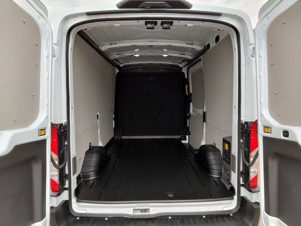Ford Transit 2023