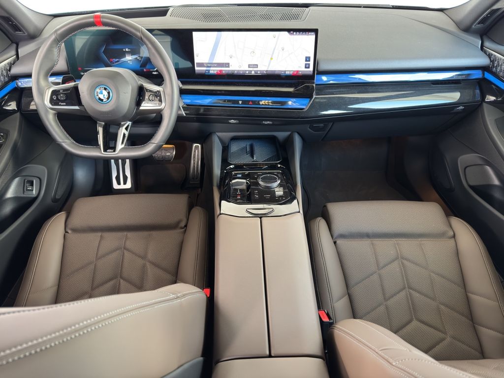 BMW i5 2024