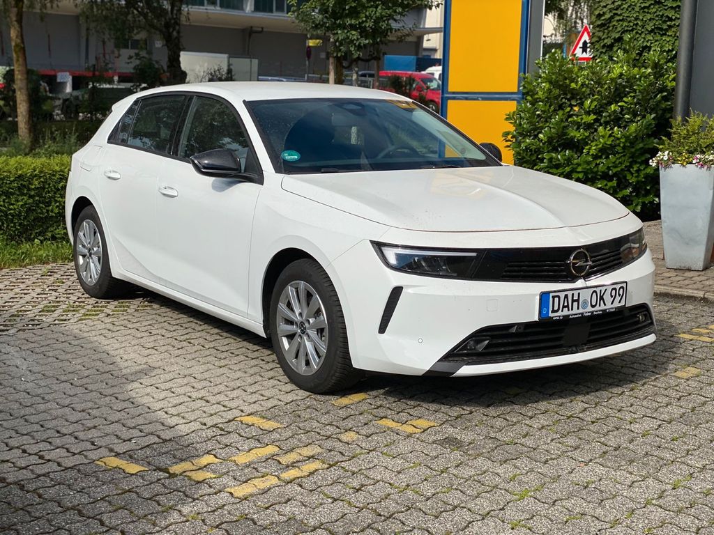 Opel Astra 2024