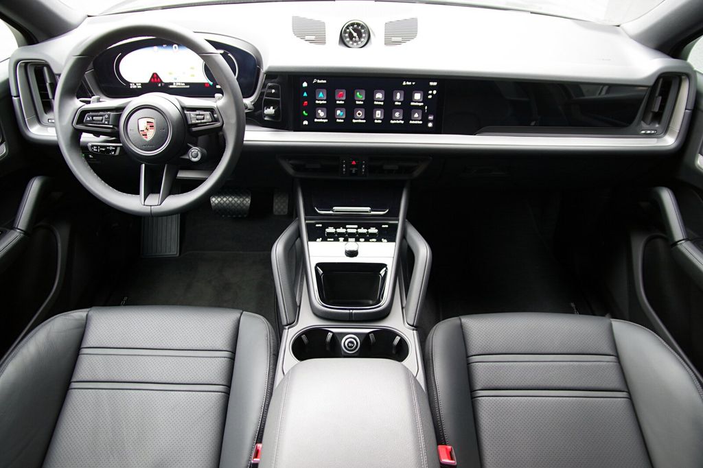 Porsche Cayenne 2025