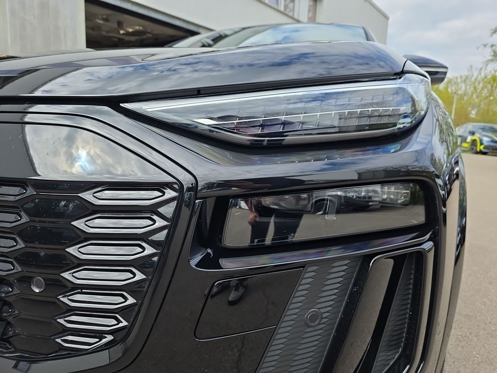 Audi SQ6 e-tron 2024