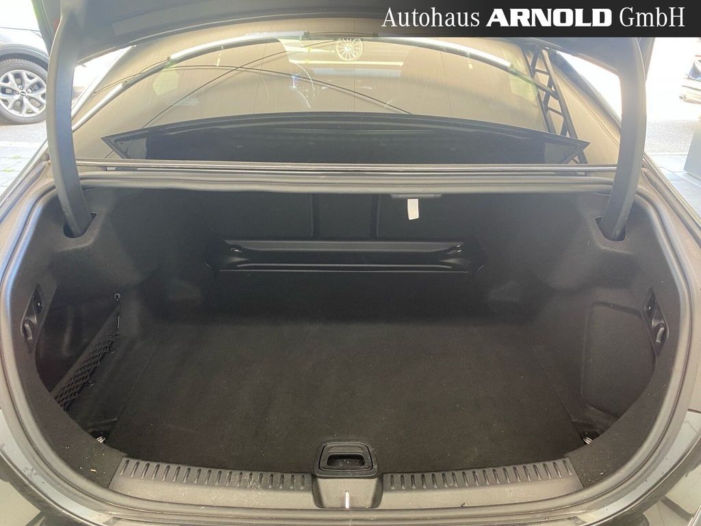 Mercedes-Benz E 220 2023