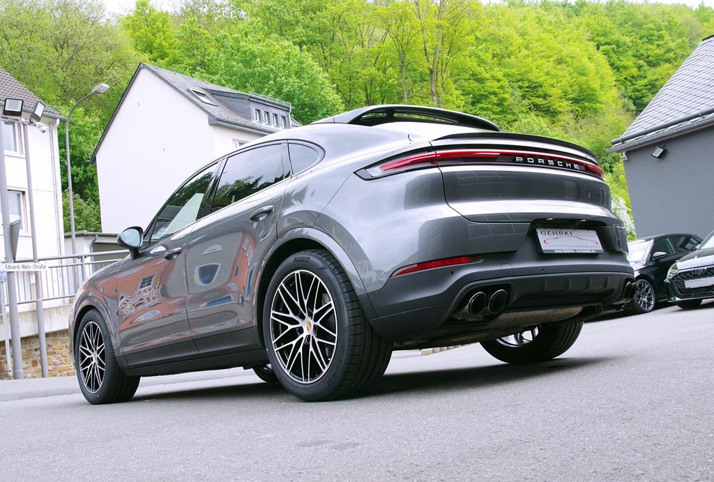Porsche Cayenne 2025
