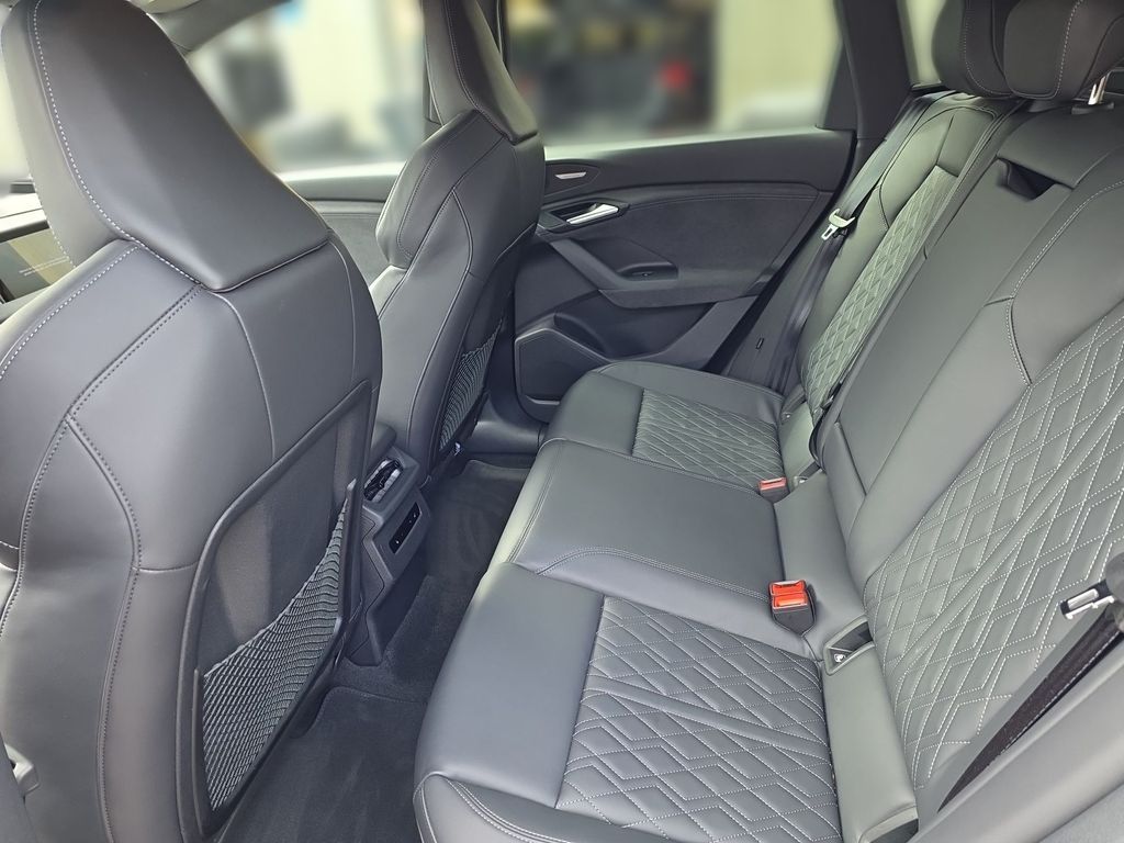 Audi SQ6 e-tron 2024