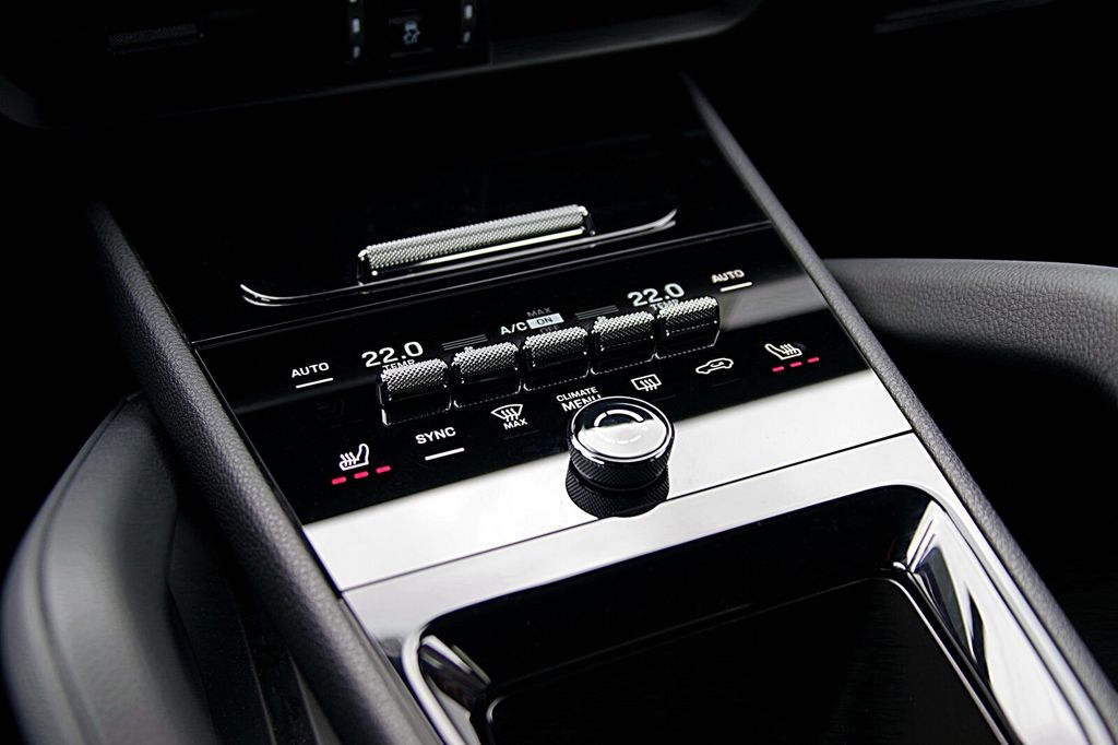 Porsche Cayenne 2025