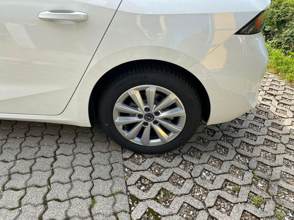 Opel Astra 2024