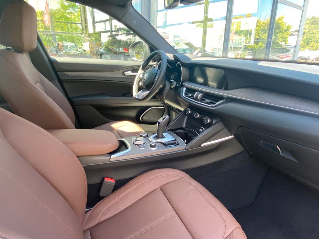 Alfa Romeo Stelvio 2022