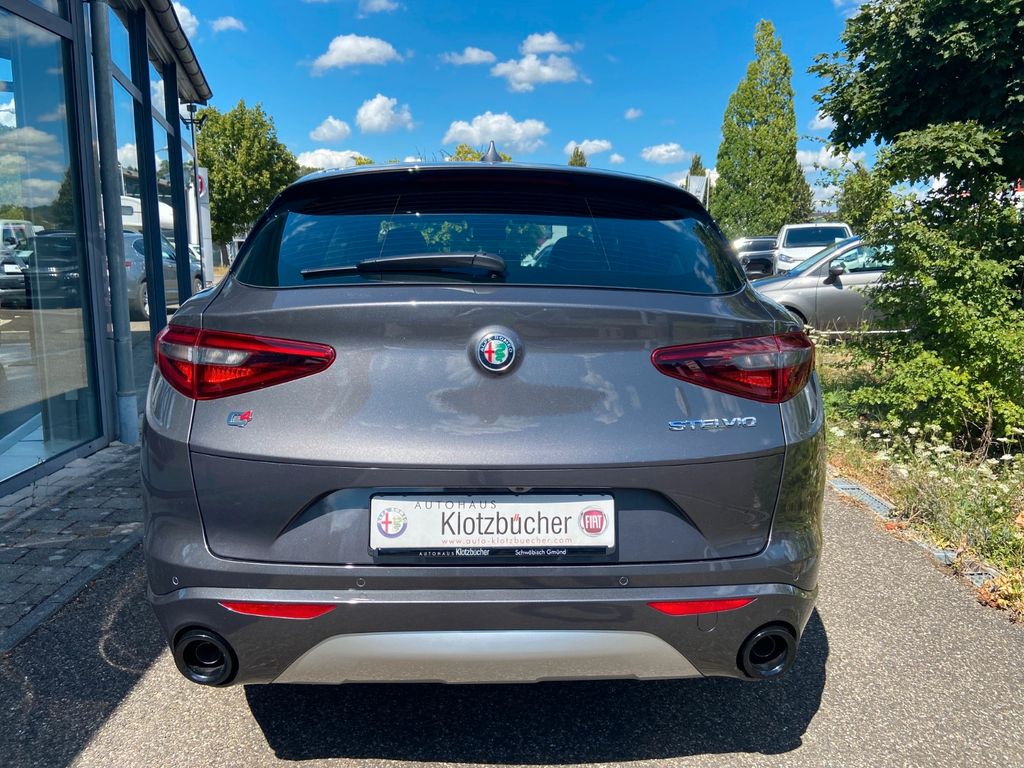 Alfa Romeo Stelvio 2022