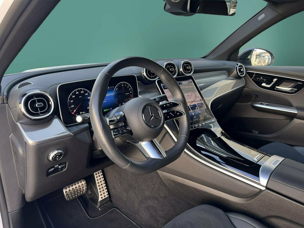 Mercedes-Benz GLC 300 2023
