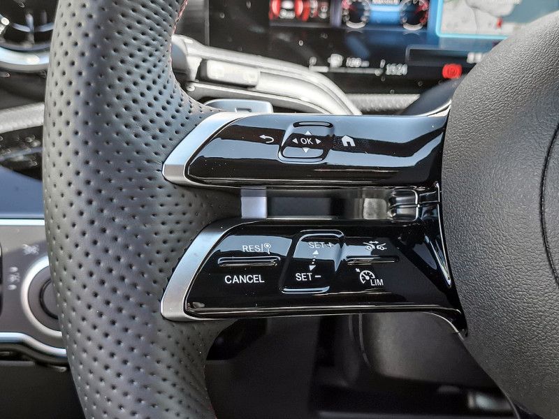 Mercedes-Benz A 200 2025