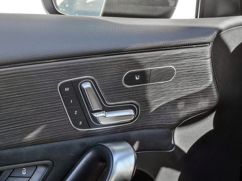 Mercedes-Benz A 200 2025