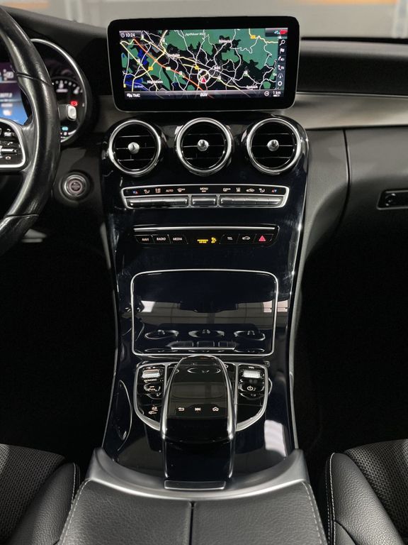 Mercedes-Benz C 300 2021