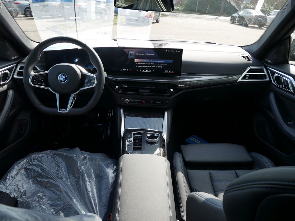 BMW i4 2025