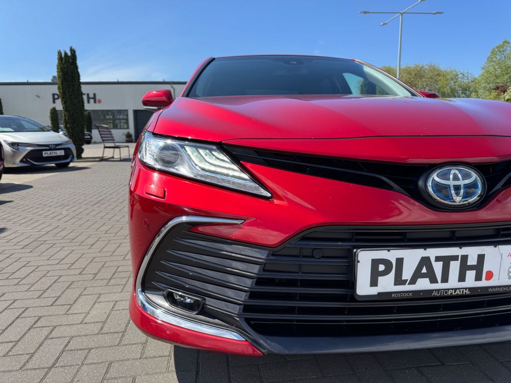Toyota Camry 2021