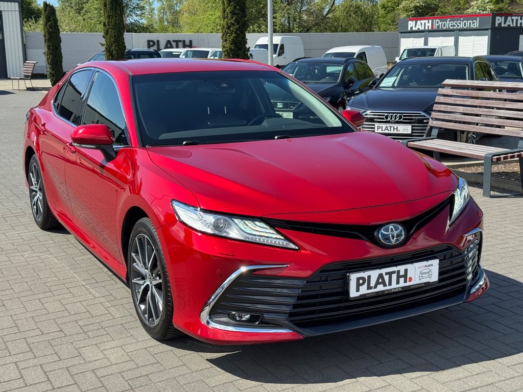 Toyota Camry 2021