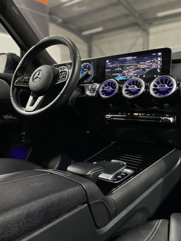 Mercedes-Benz GLB 180 2020