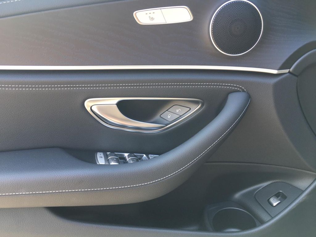 Mercedes-Benz E 300 2021