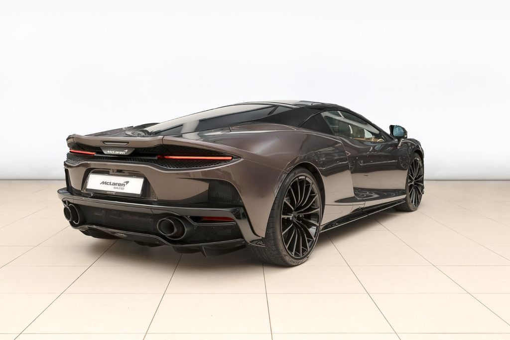McLaren GT 2023